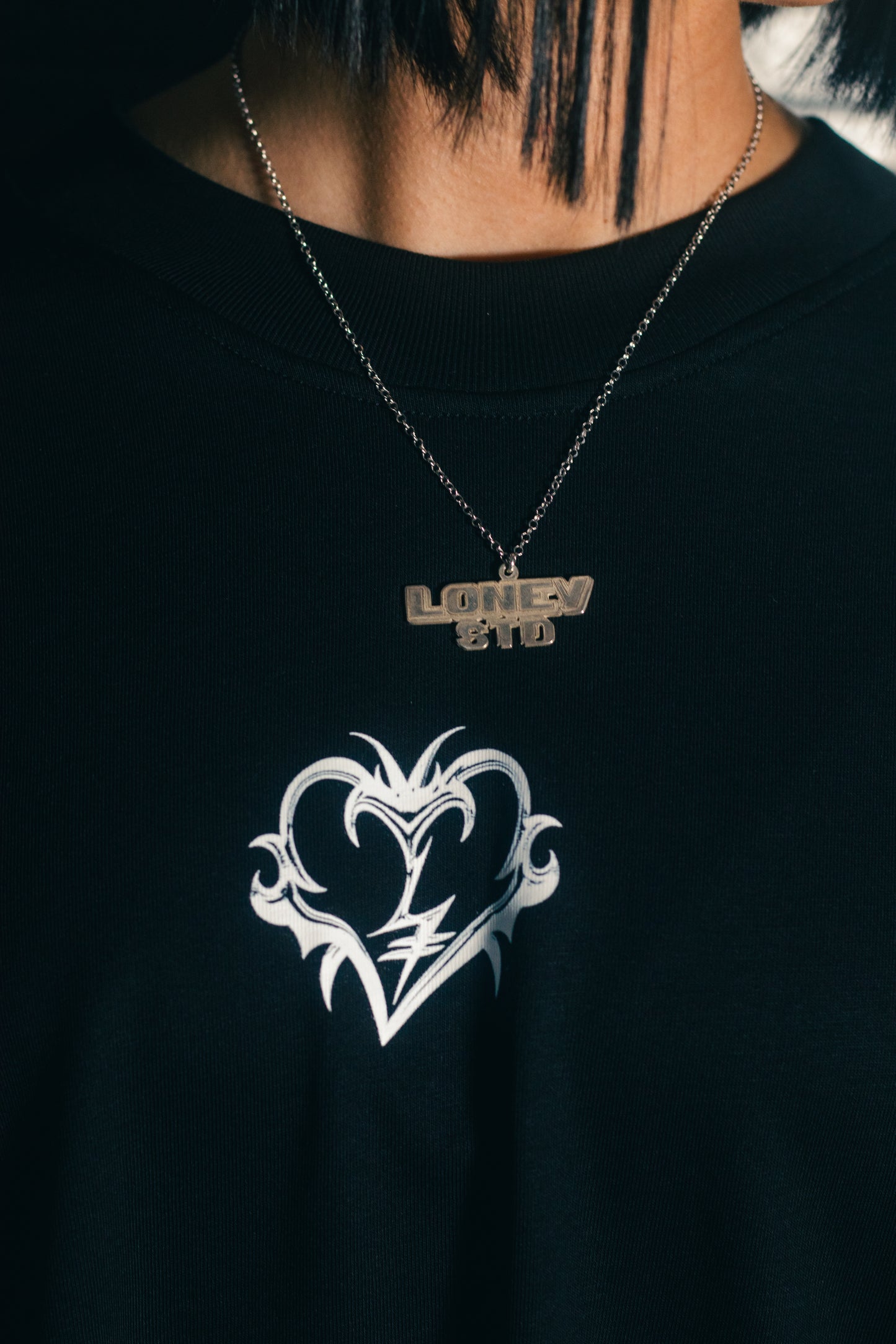 Loney Logo Chain