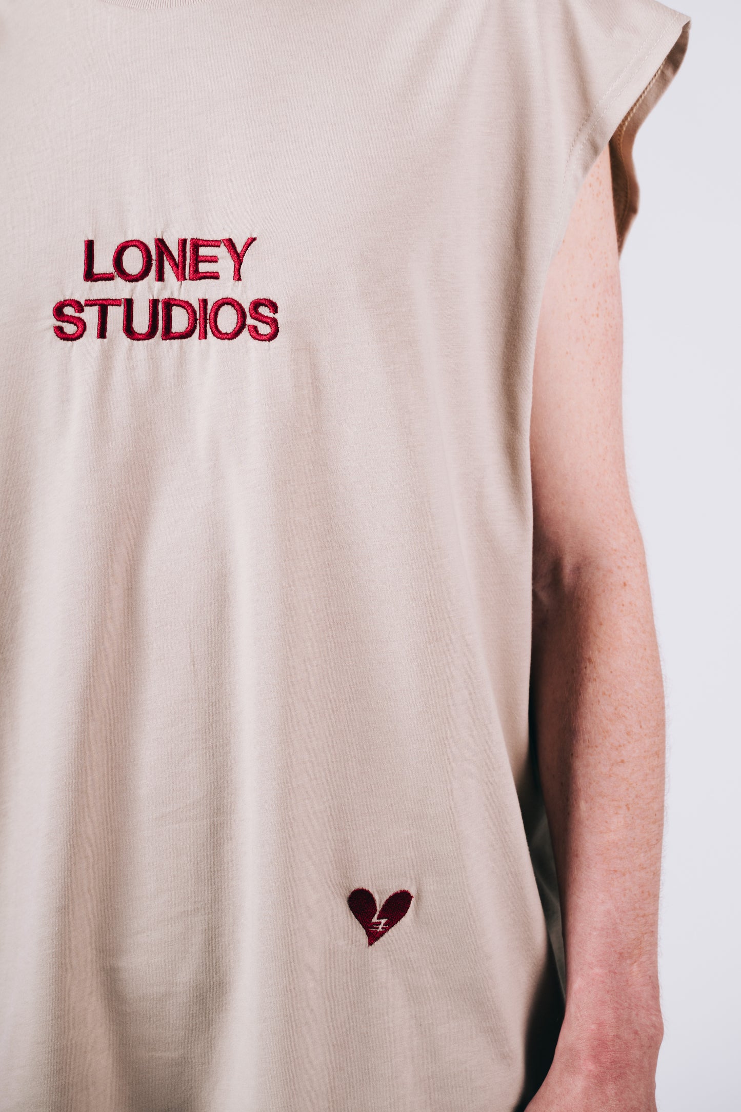 Loney Studios Tank Top (Light beige)